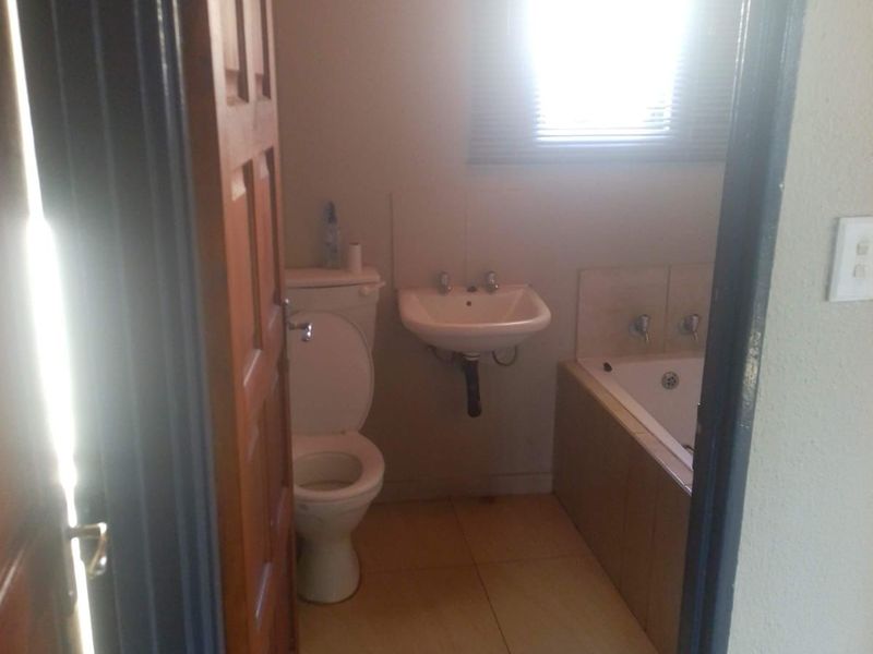 2 BEDROOM HOUSE TO LET IN GEMVALLEY FOR R5 500 - Photo 6