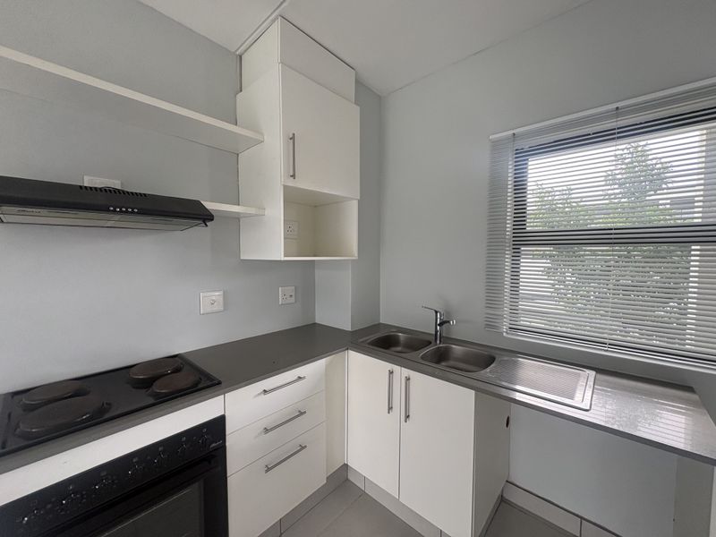 COSY ONE-BEDROOM APARTMENT - Photo 4