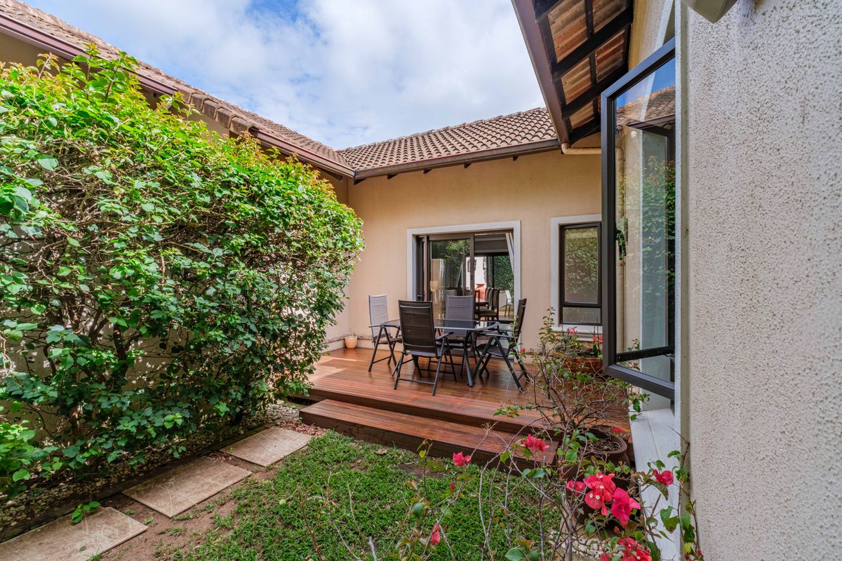 Beautiful Home in Ballito Gardens - Photo 3