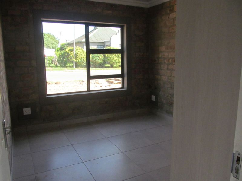 Move-In Ready Masterpiece with Breathtaking Langeberg Views In Albertinia - Photo 6