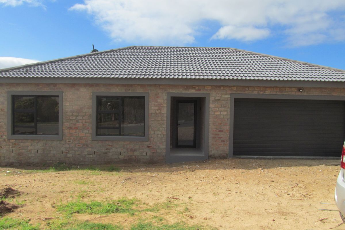 Move-In Ready Masterpiece with Breathtaking Langeberg Views In Albertinia - Photo 2