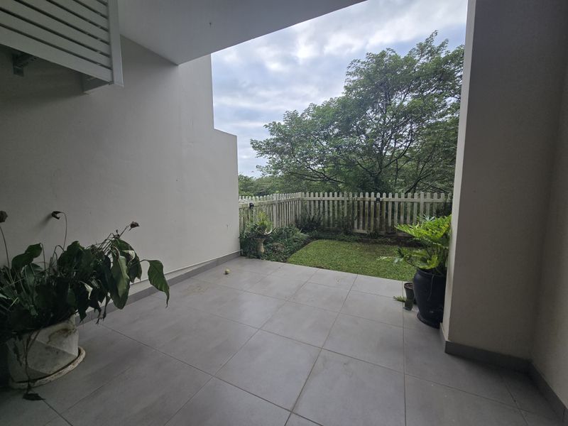 Apartment for RENT in the sought after estate Manor Estate - Photo 2