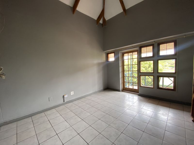 1 Bedroom Loft Apartment to Let in White River - Photo 4