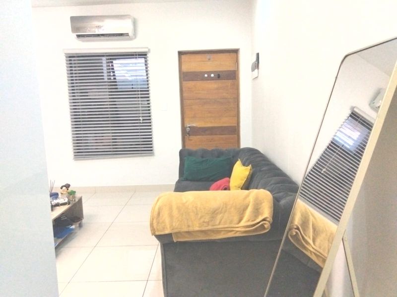 Cosy 1 bed apartment in Umhlanga - Photo 3