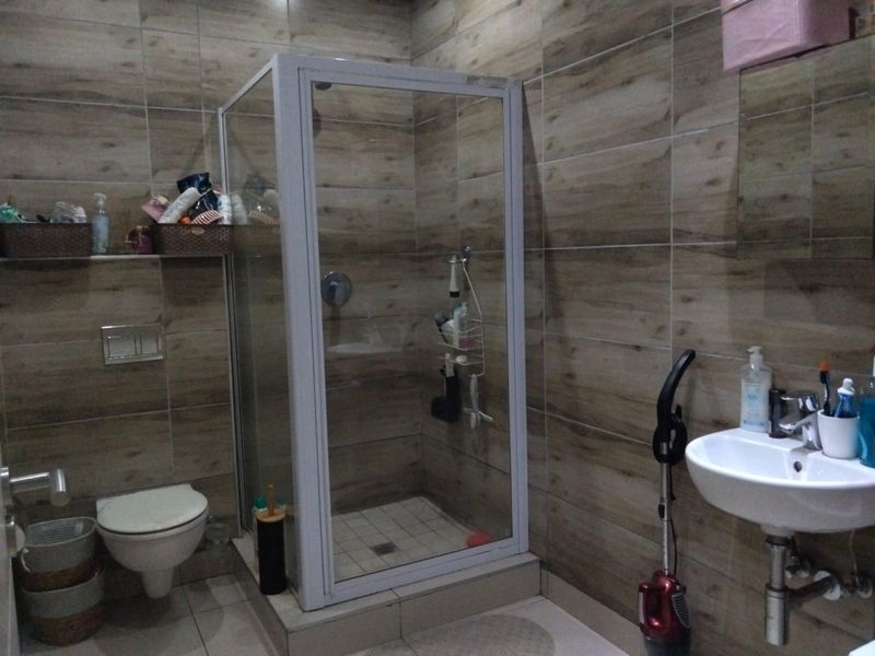 Cosy 1 bed apartment in Umhlanga - Photo 8