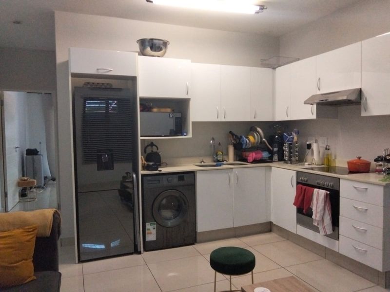 Cosy 1 bed apartment in Umhlanga - Photo 6