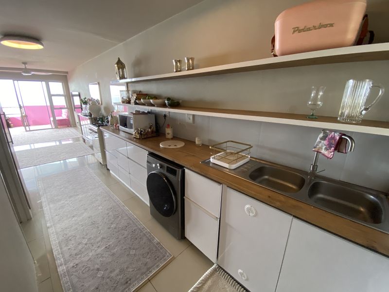 Beachfront apartment on North Beach Road - Photo 4