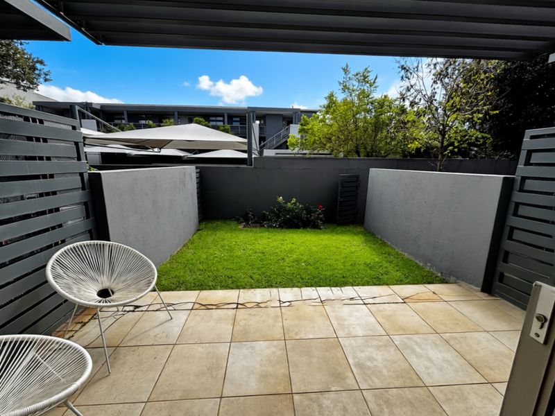 77 sqm ONE BED PET FRIENDLY GARDEN GEM - Photo 10