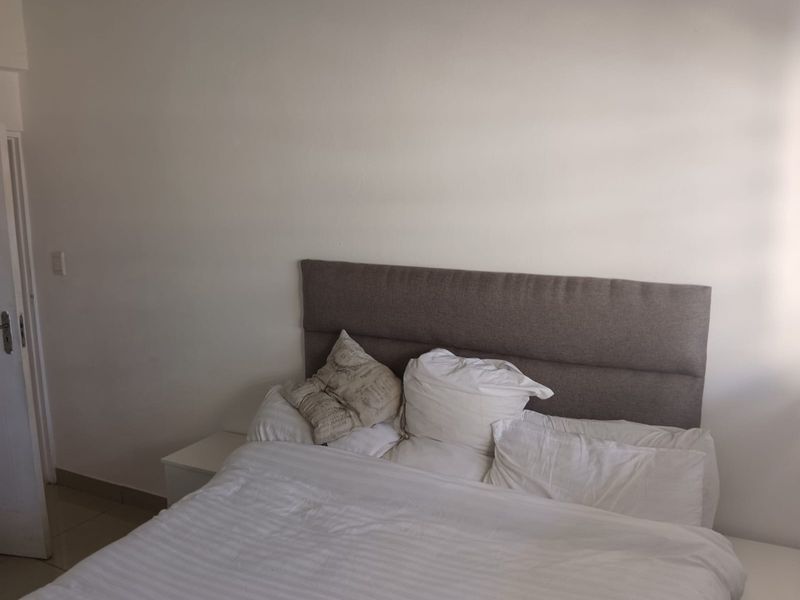 3 Bedroom Flat in a Secure Complex - Photo 9