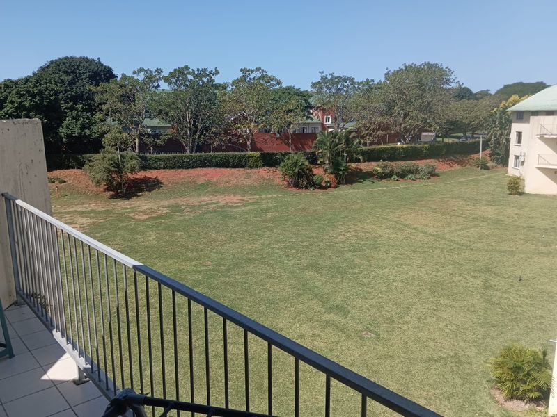 3 Bedroom Flat in a Secure Complex - Photo 6