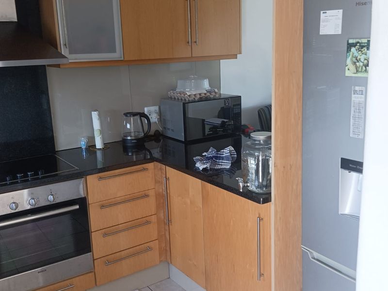 3 Bedroom Flat in a Secure Complex - Photo 2