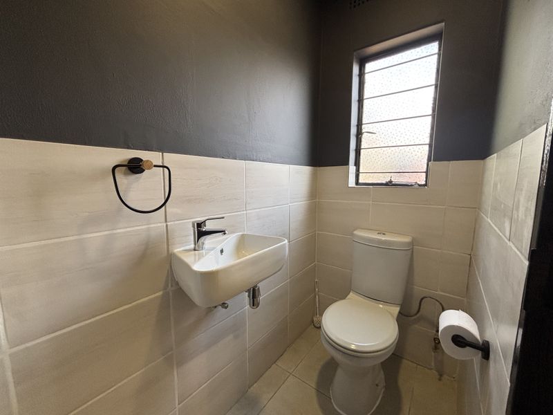 Modern, Move-In Ready Townhouse with Private Garden in Secure Complex - Photo 8