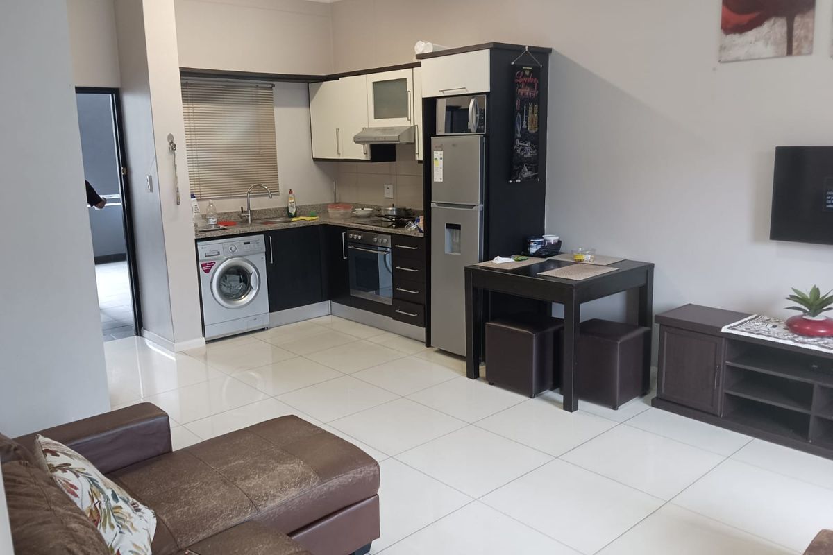 Modern Two-Bedroom Furnished Unit in Umhlanga Ridge - Photo 3