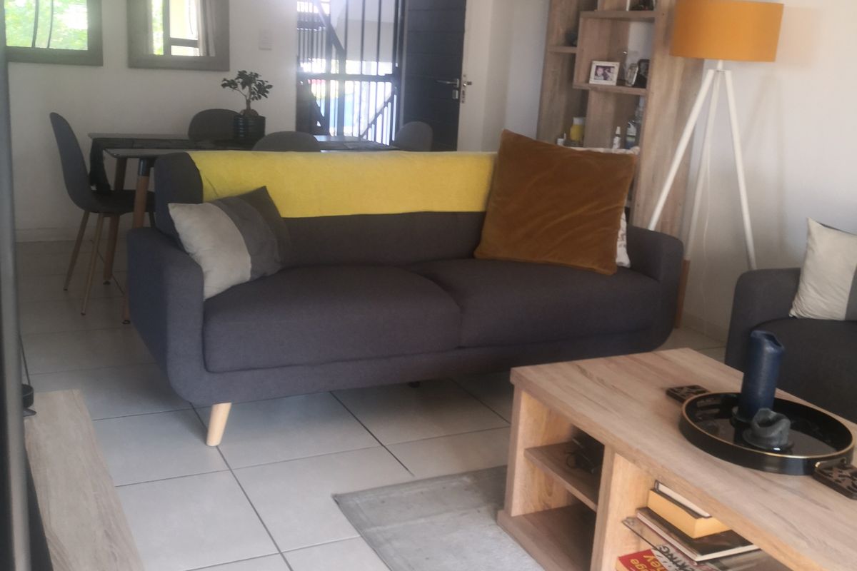 3 Bed Modern First Floor Apartment - Photo 3