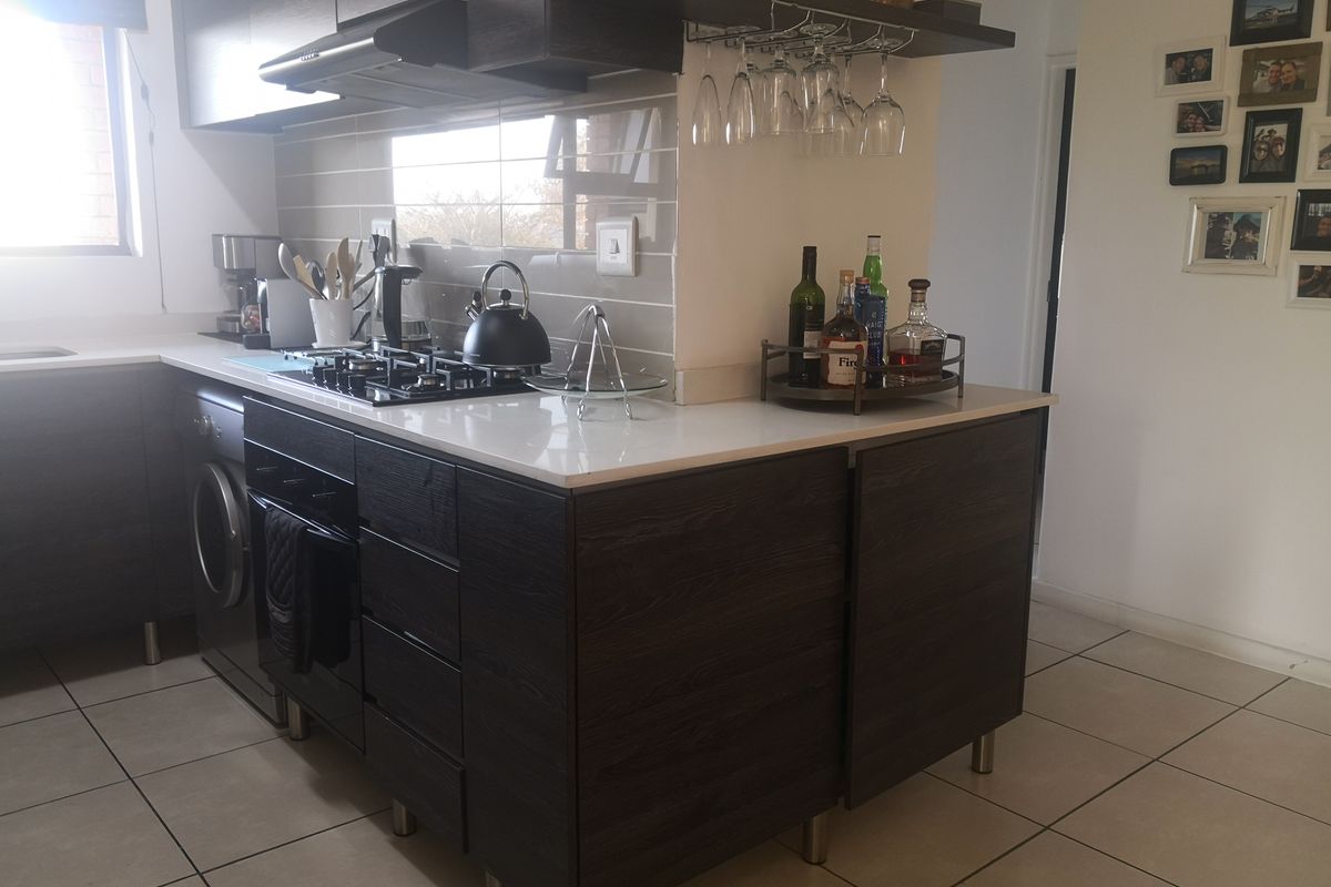 3 Bed Modern First Floor Apartment - Photo 5