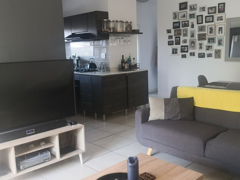 3 Bed Modern First Floor Apartment - Photo 4