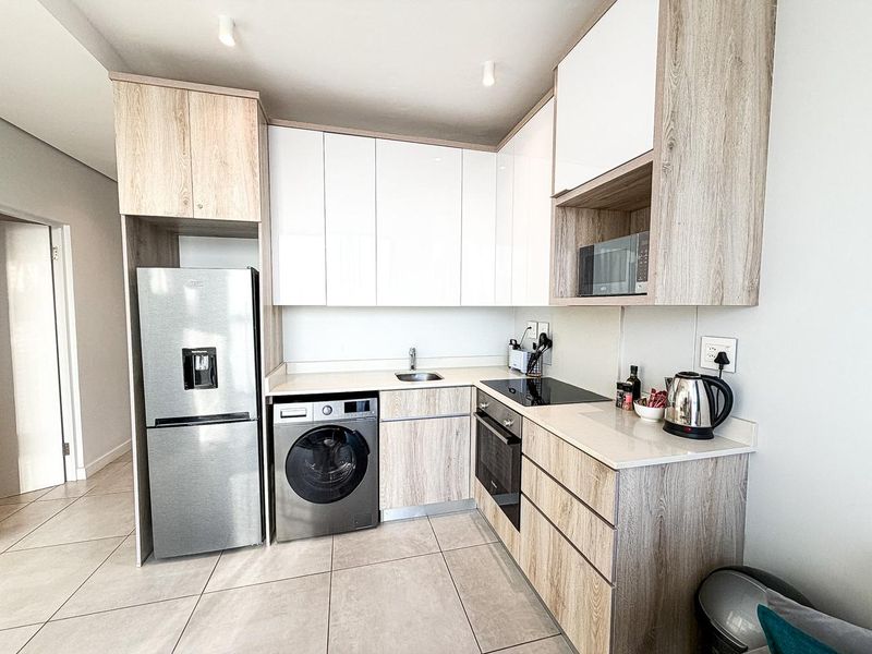 INVESTMENT-READY 2-BEDROOM APARTMENT - Photo 9