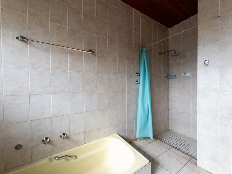 Four bedroom home for sale - Photo 10