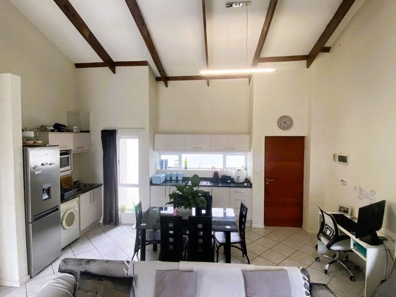 High Ceilings- High Potential - Photo 3