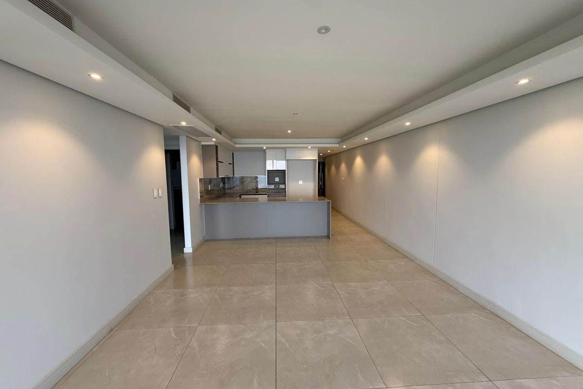 Modern 3 Bedroom Apartment with Sea Views in Skye Ridgeside - Photo 3