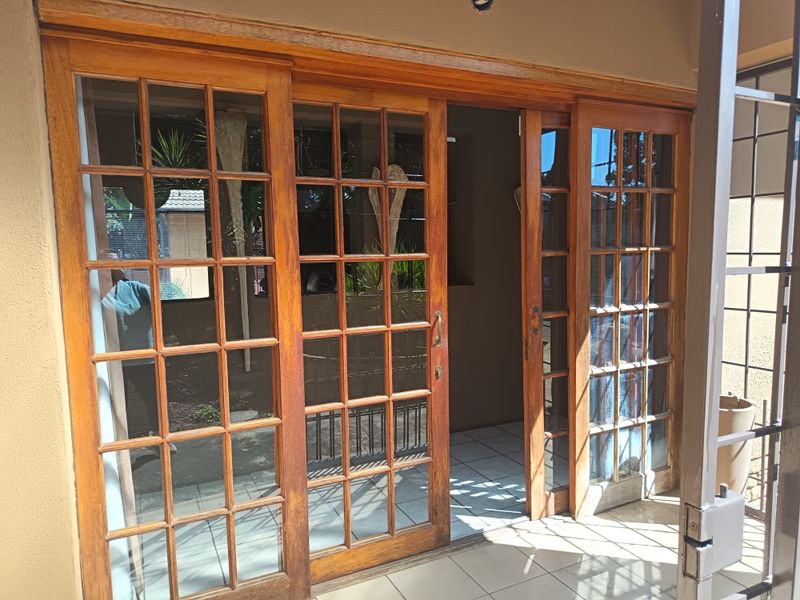 Four bedroom house in Golfpark, Meyerton - Photo 5