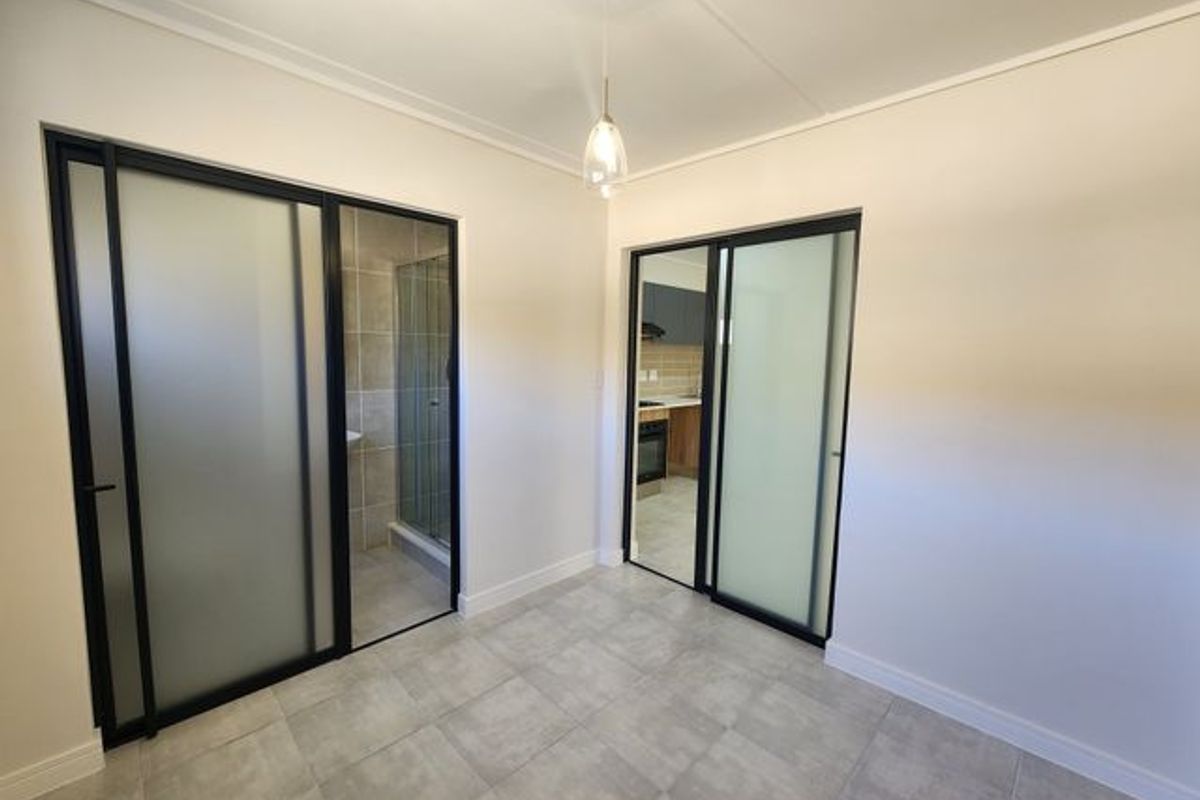 UNFURNISHED 1 BEDROOM APARTMENT IN GREENBAY - Photo 4