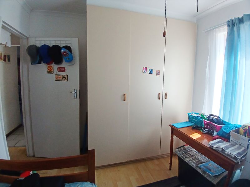 OVERBAAKENS 3 BED 1 BATH HOUSE FOR RENT - Photo 7