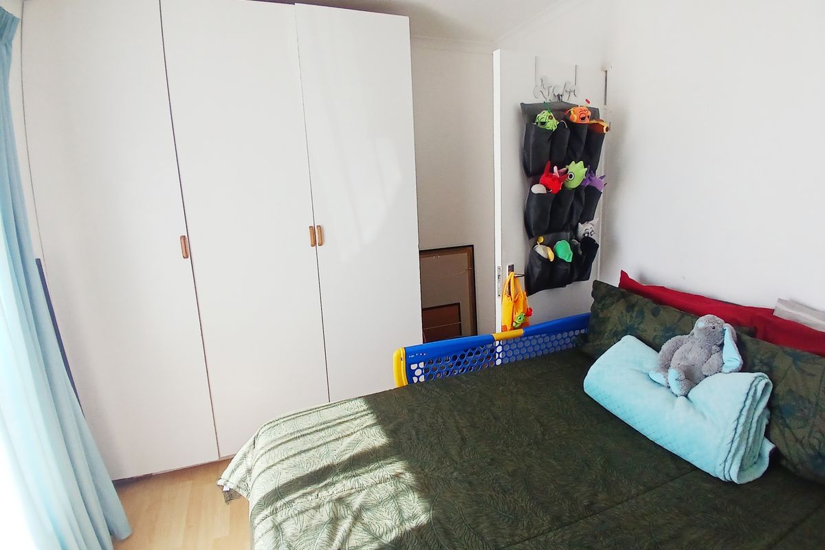 OVERBAAKENS 3 BED 1 BATH HOUSE FOR RENT - Photo 5