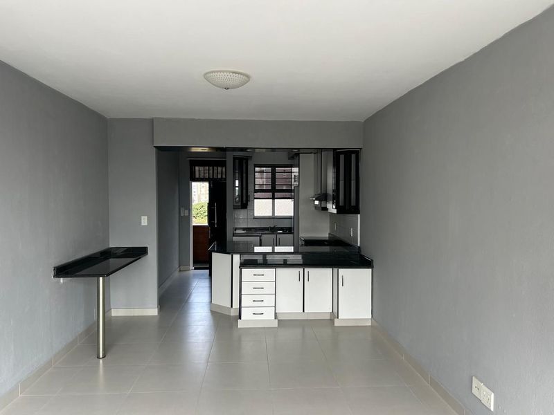 2.5 Bedroom for Sale in North Beach - Photo 4