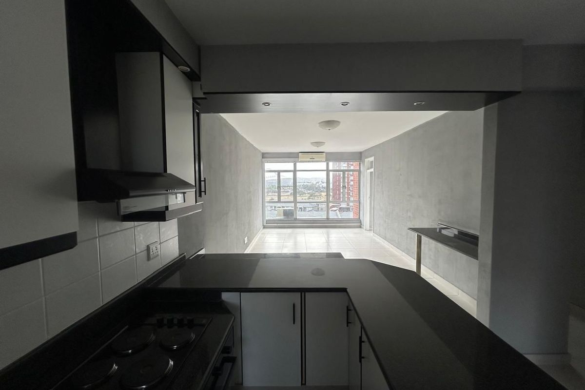 2.5 Bedroom for Sale in North Beach - Photo 3