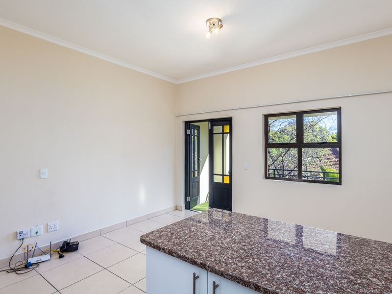 Immaculate semi-furnished 1 Bedroom to Rent - Photo 6