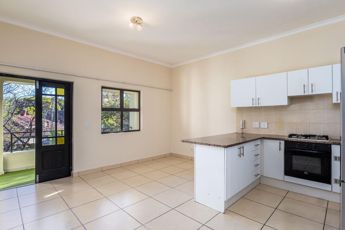 Immaculate semi-furnished 1 Bedroom to Rent - Photo 4
