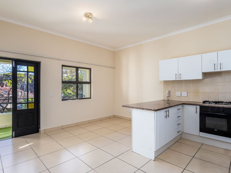 Immaculate semi-furnished 1 Bedroom to Rent - Photo 4