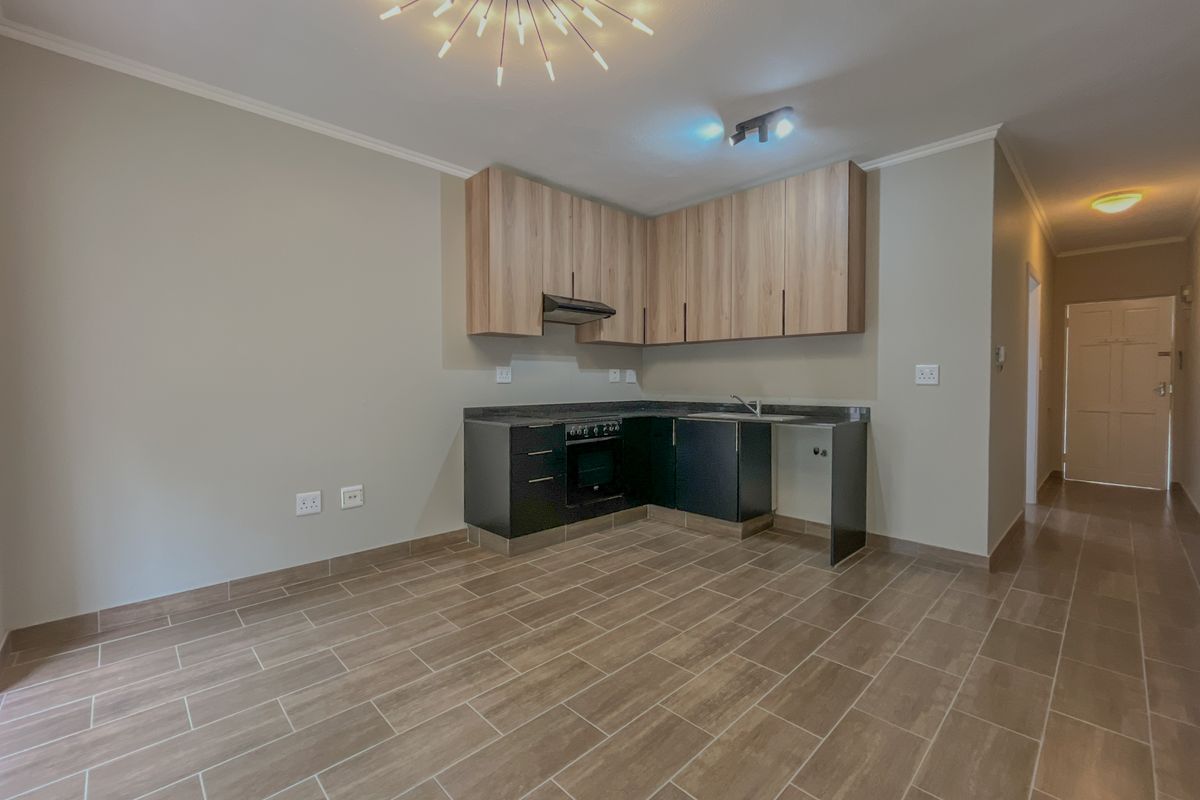 Sleek 1-Bedroom Apartment with Balcony in Prime Ballito Location - Photo 2