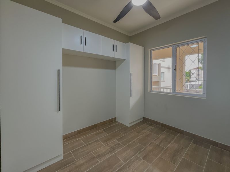 Sleek 1-Bedroom Apartment with Balcony in Prime Ballito Location - Photo 5