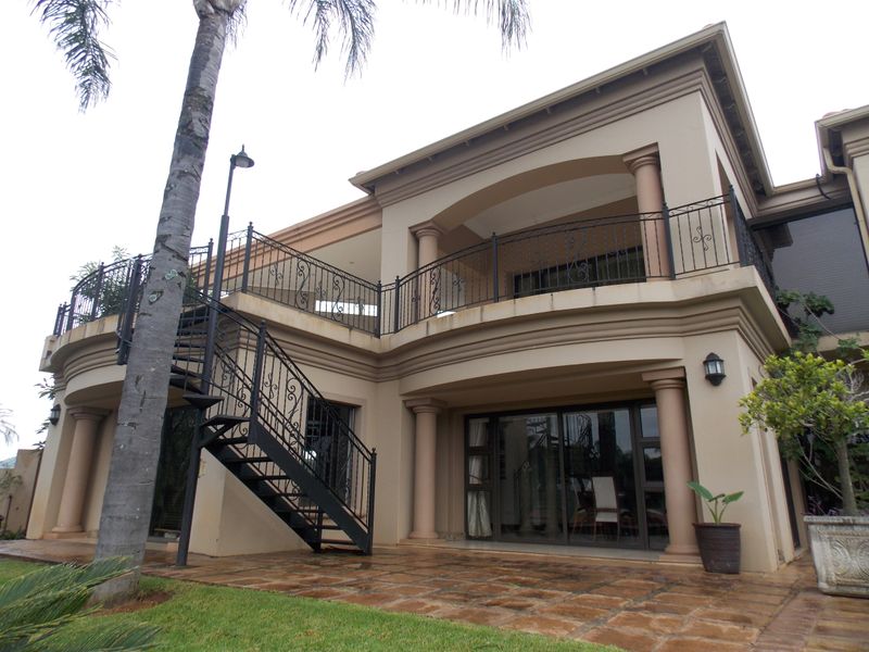 Luxury Waterfront Living in Westlake Country & Safari Estate - Photo 5