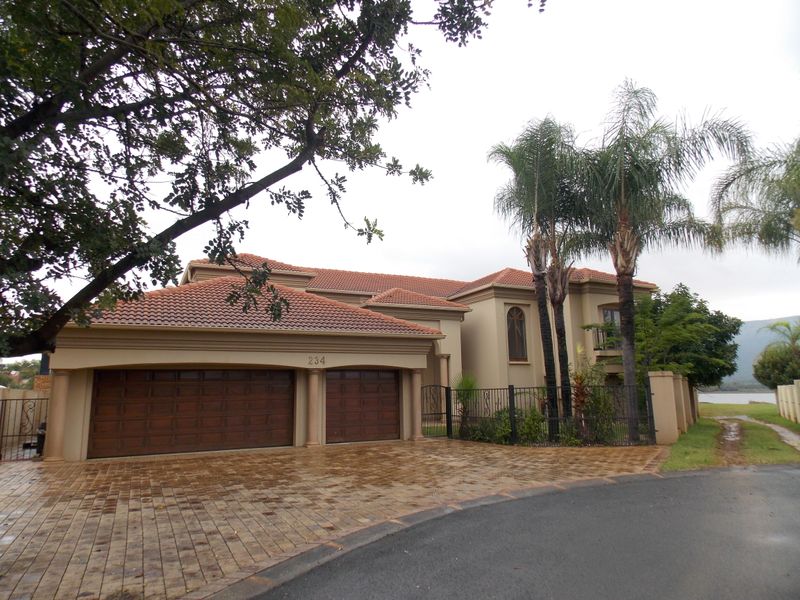 Luxury Waterfront Living in Westlake Country & Safari Estate - Photo 8