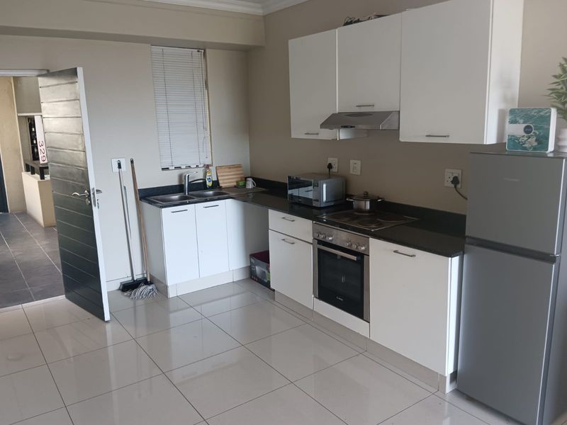 Two bedroom apartment for sale in Umhlanga Ridge. - Photo 2