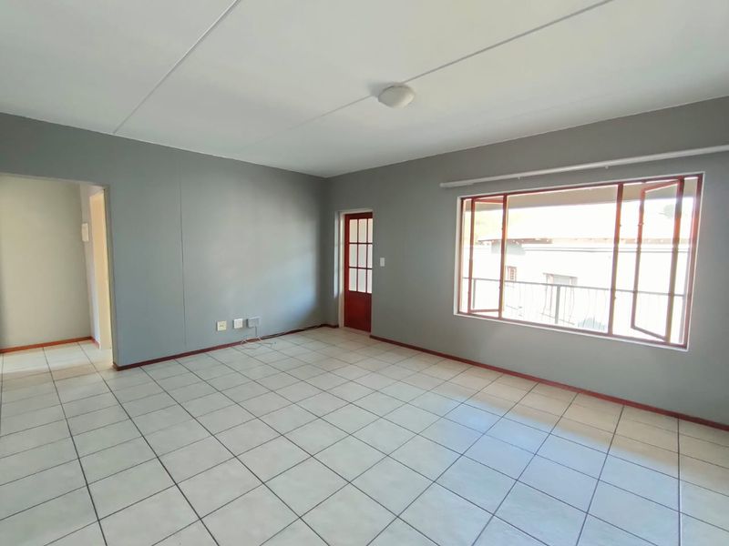 Perfect Starter Home or Investment Opportunity - High Demand Area! - Photo 8