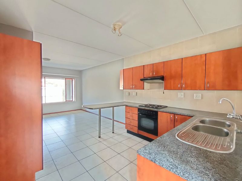 Perfect Starter Home or Investment Opportunity - High Demand Area! - Photo 3