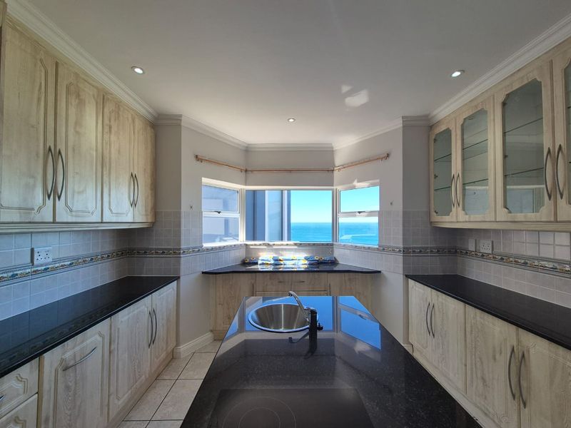 Spacious 4 Bedroom Home with Sea Views in Klein Brak - Photo 2
