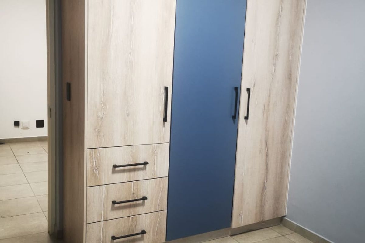 2 Bedroom Apartment For Rent -  Parkhill Place - Photo 4
