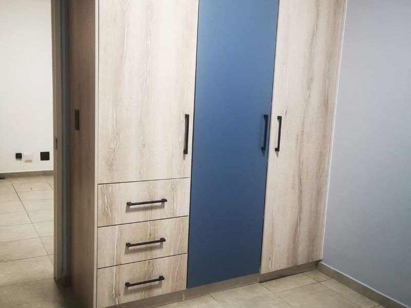 2 Bedroom Apartment For Rent -  Parkhill Place - Photo 4