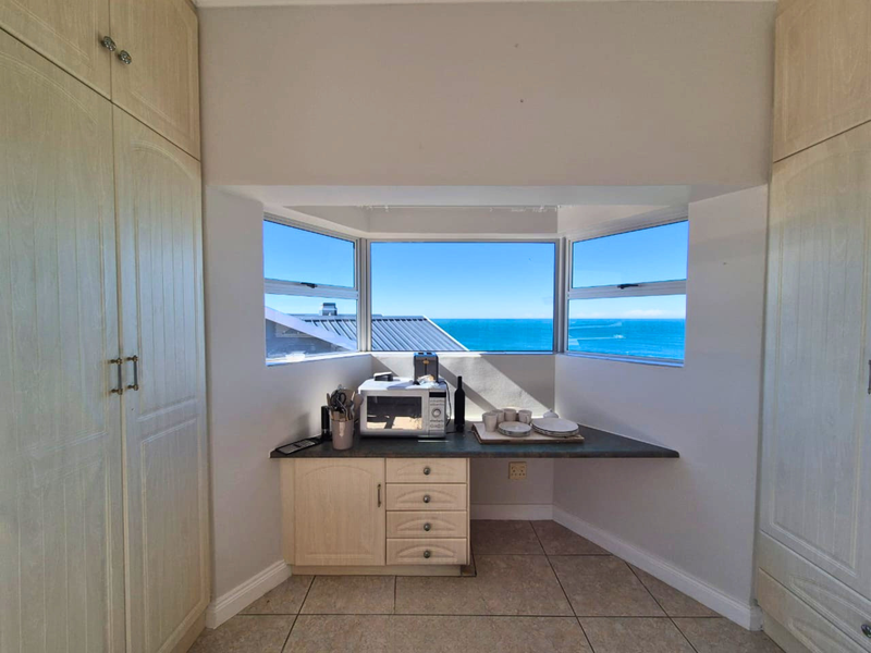 Furnished 1 Bedroom Unit with Sea Views in Klein Brak - Photo 2