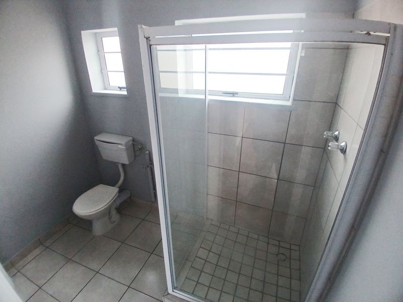 SIDWELL 3 BED 1 BATH HOUSE FOR RENT - Photo 7