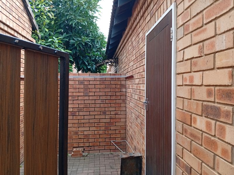 Simplex Rental Monthly In Pretoria - Photo 6