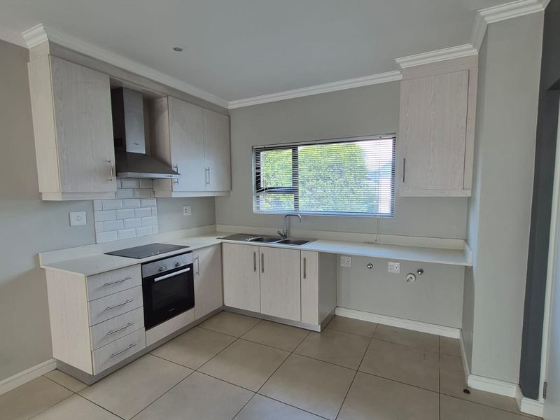 Two bedroom/Two bath Unit Living at Its Finest - Photo 2