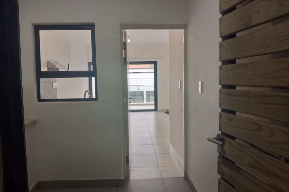 2 Bedroom Apartment for rent in Umhlanga Ridge. - Photo 4
