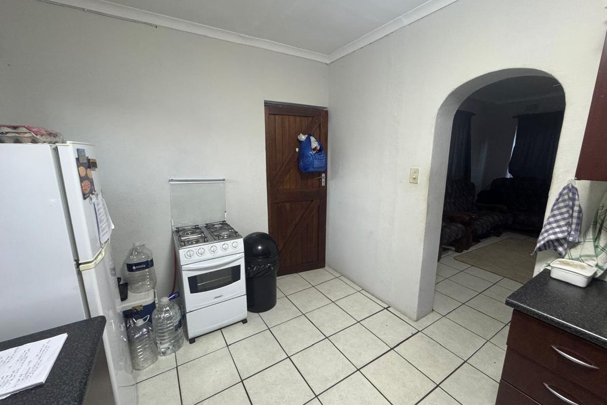 1 BEDROOM APARTMENT TO LET - Photo 3