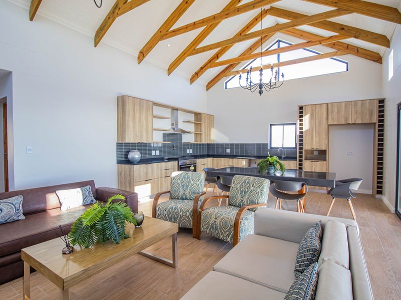 3 Bedroom Home located in the Stunning St Helena Views - Photo 7